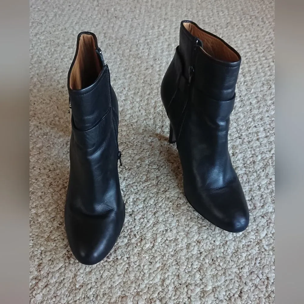 Coach Mason Black Leather Ankle Boots Size 9.5B